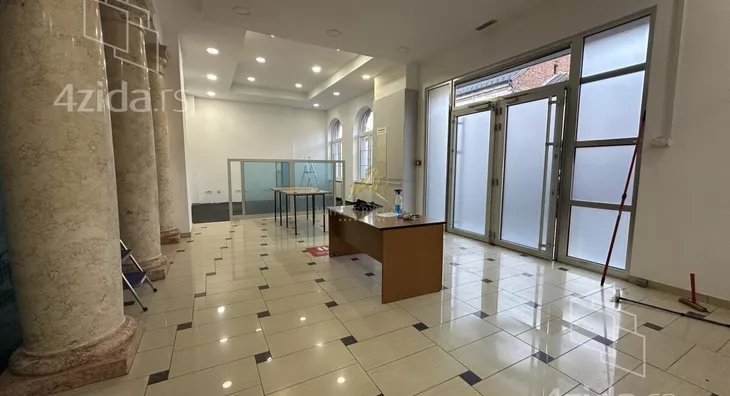 Poslovni prostor | 4zida