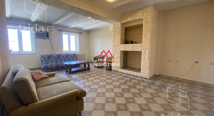 Troiposoban stan | 4zida