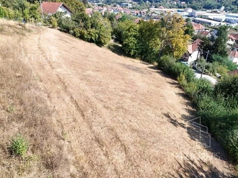 Plac | 4zida