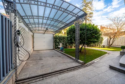 Augusta Cesarca | 4zida.rs