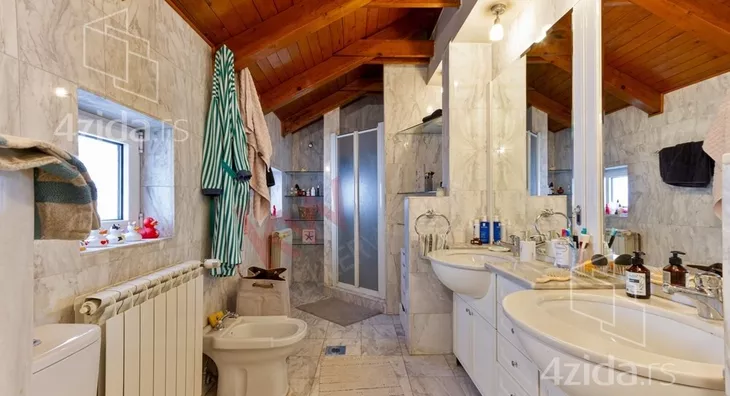 3-etažna kuća | 4zida