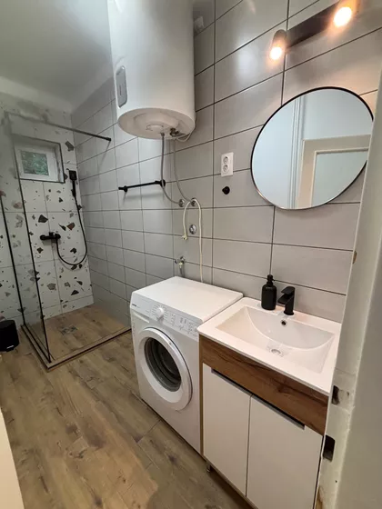Trg Lazara Nešića 10C | 4zida.rs