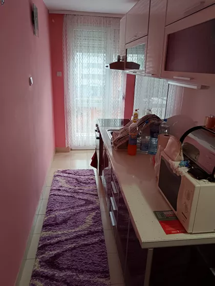 Crveni Pevac | 4zida.rs