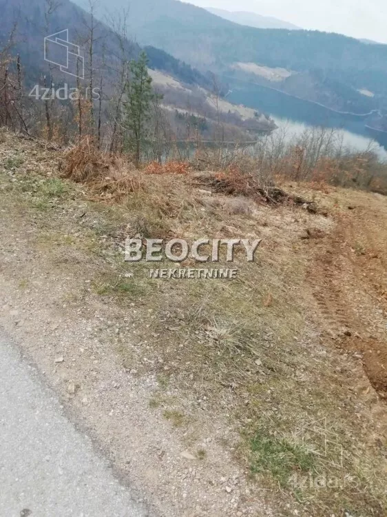 Plac | 4zida