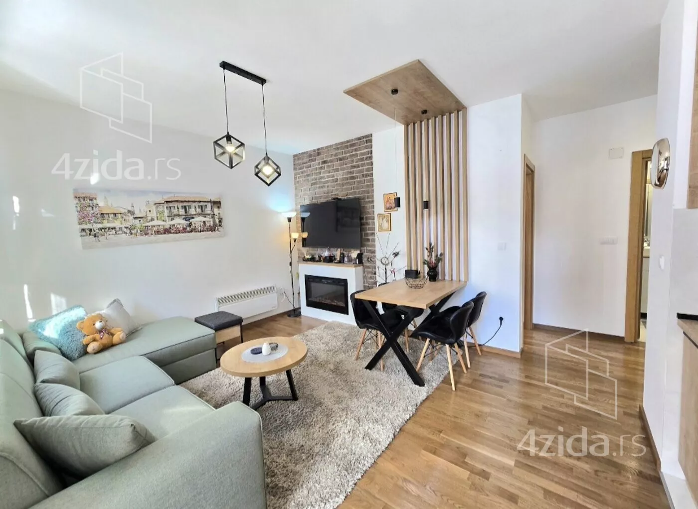 Jednoiposoban stan | 4zida