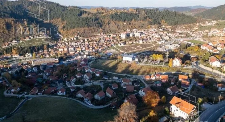 Plac | 4zida