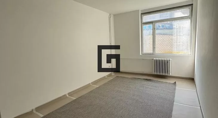 Šestosoban stan | 4zida