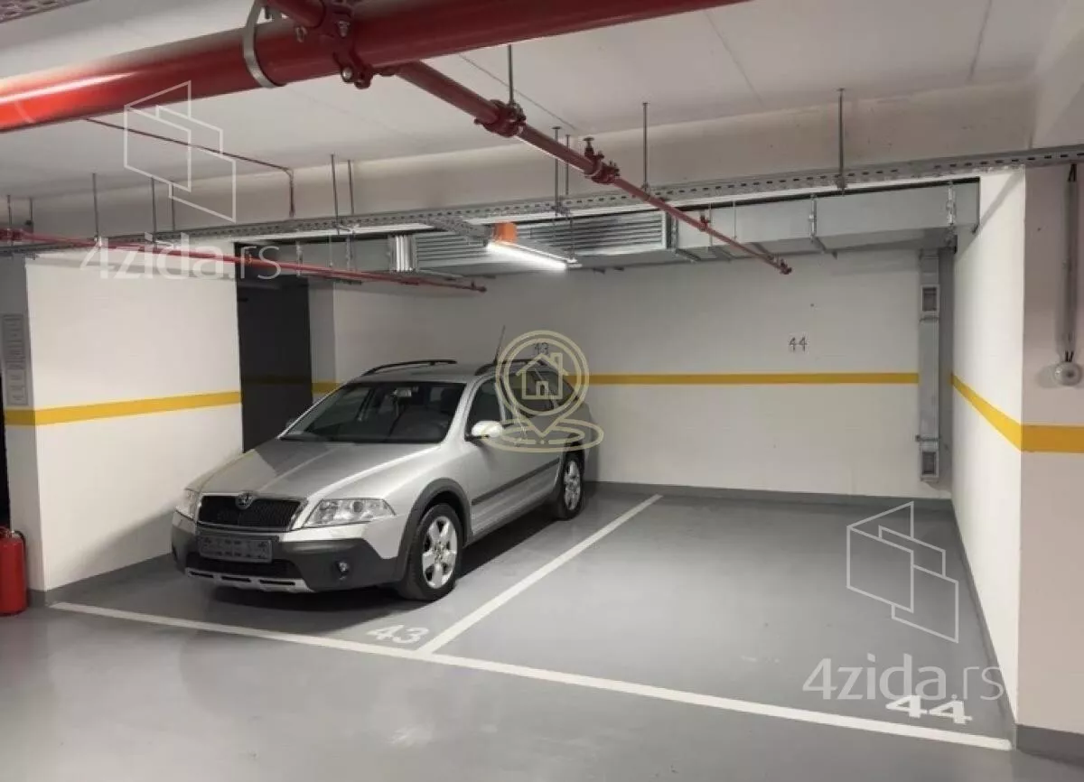 Garaža/Parking | 4zida