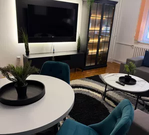 Novi Sad - Centar, Stari Grad, Gradske lokacije, Novi Sad, 2.0 stan | 4zida.rs