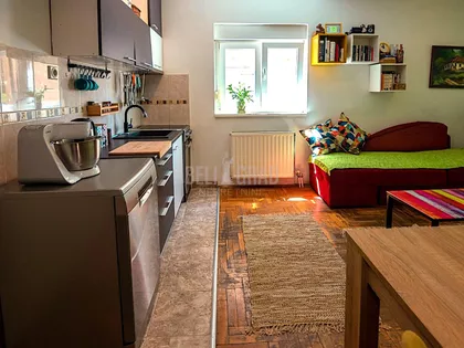 Petra Škundrića | 4zida.rs