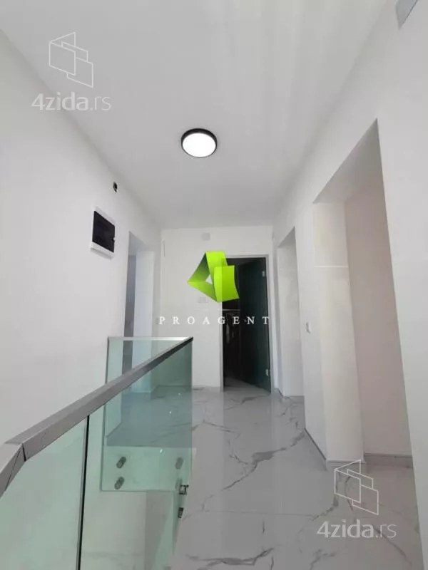Kancelarija | 4zida