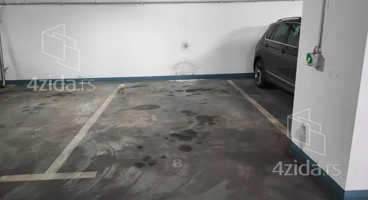 Parking | 4zida