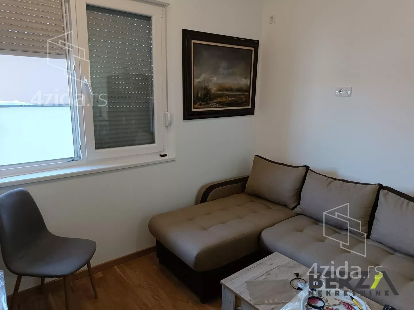 Jednoiposoban stan | 4zida