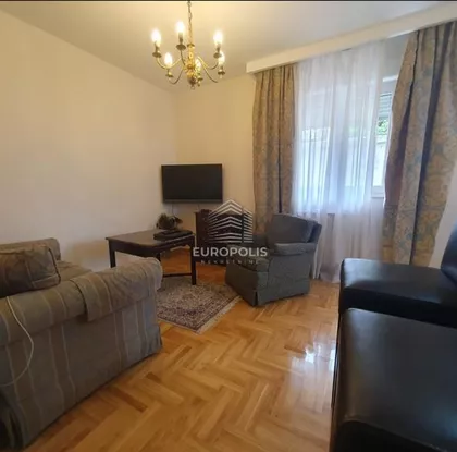 Učiteljsko Naselje | 4zida.rs