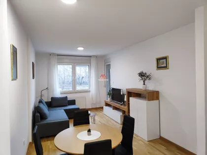 Rumenački Put | 4zida.rs