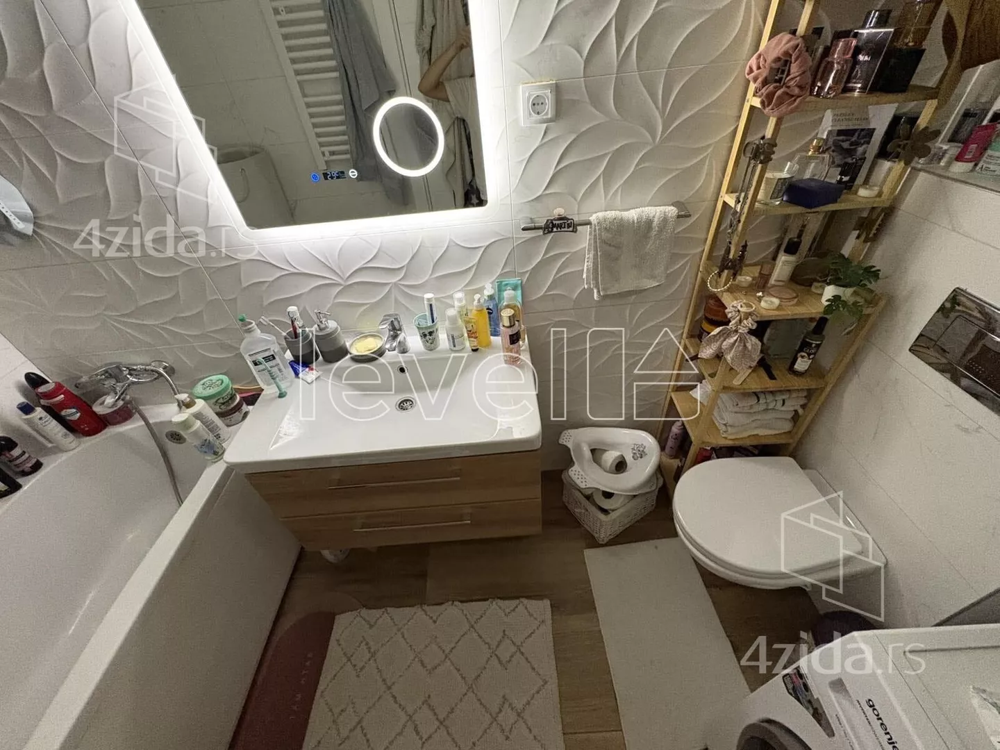 Troiposoban stan | 4zida