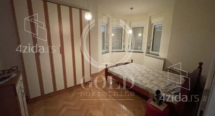 4-etažna kuća | 4zida