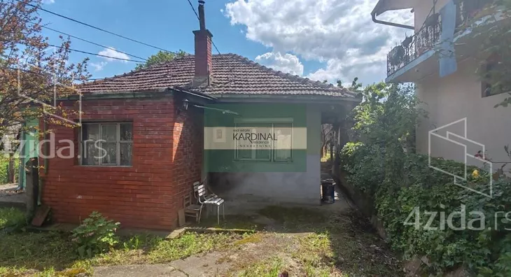 Plac | 4zida