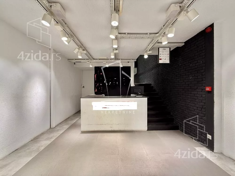 Lokal | 4zida