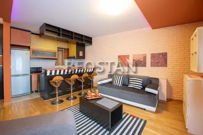 Juzni Bulevar | 4zida.rs