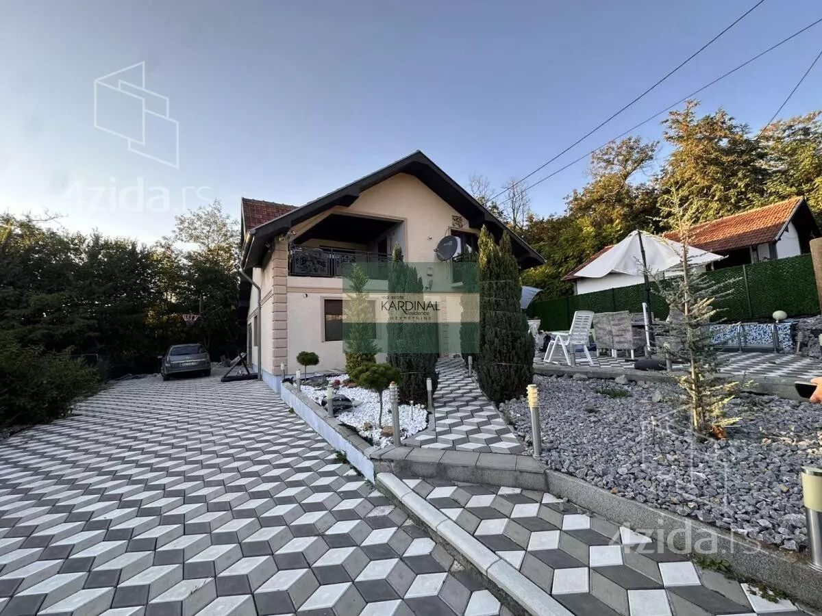Kuća | 4zida