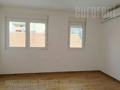 ZEMUN GORNJI GRAD | 4zida.rs