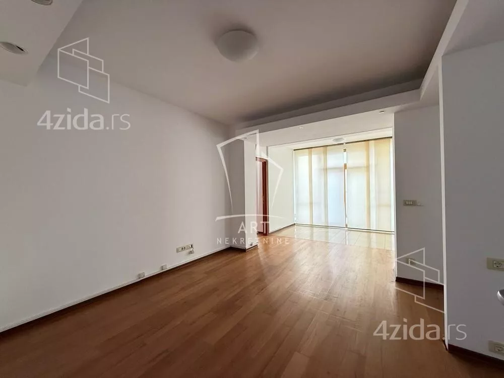 Kancelarija | 4zida
