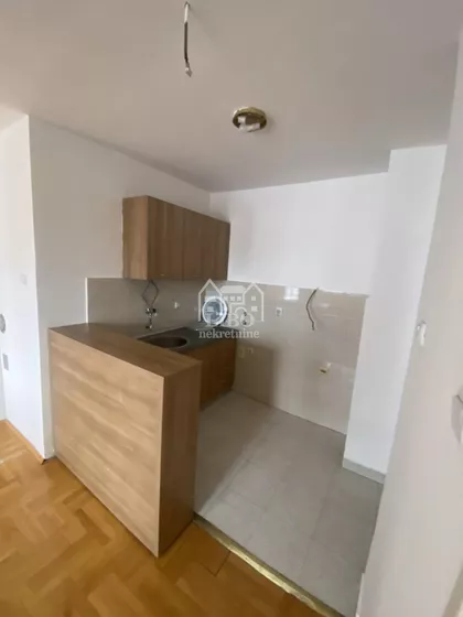 Dom Zdravlja | 4zida.rs