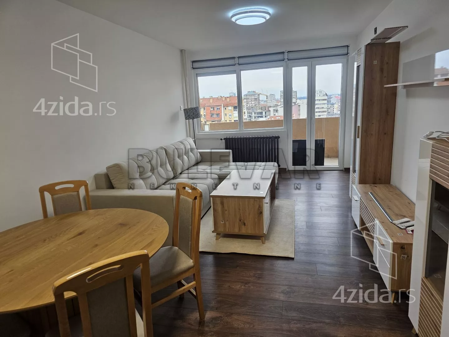 Dvoiposoban stan | 4zida