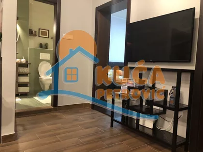 Hajduk Veljkova | 4zida.rs