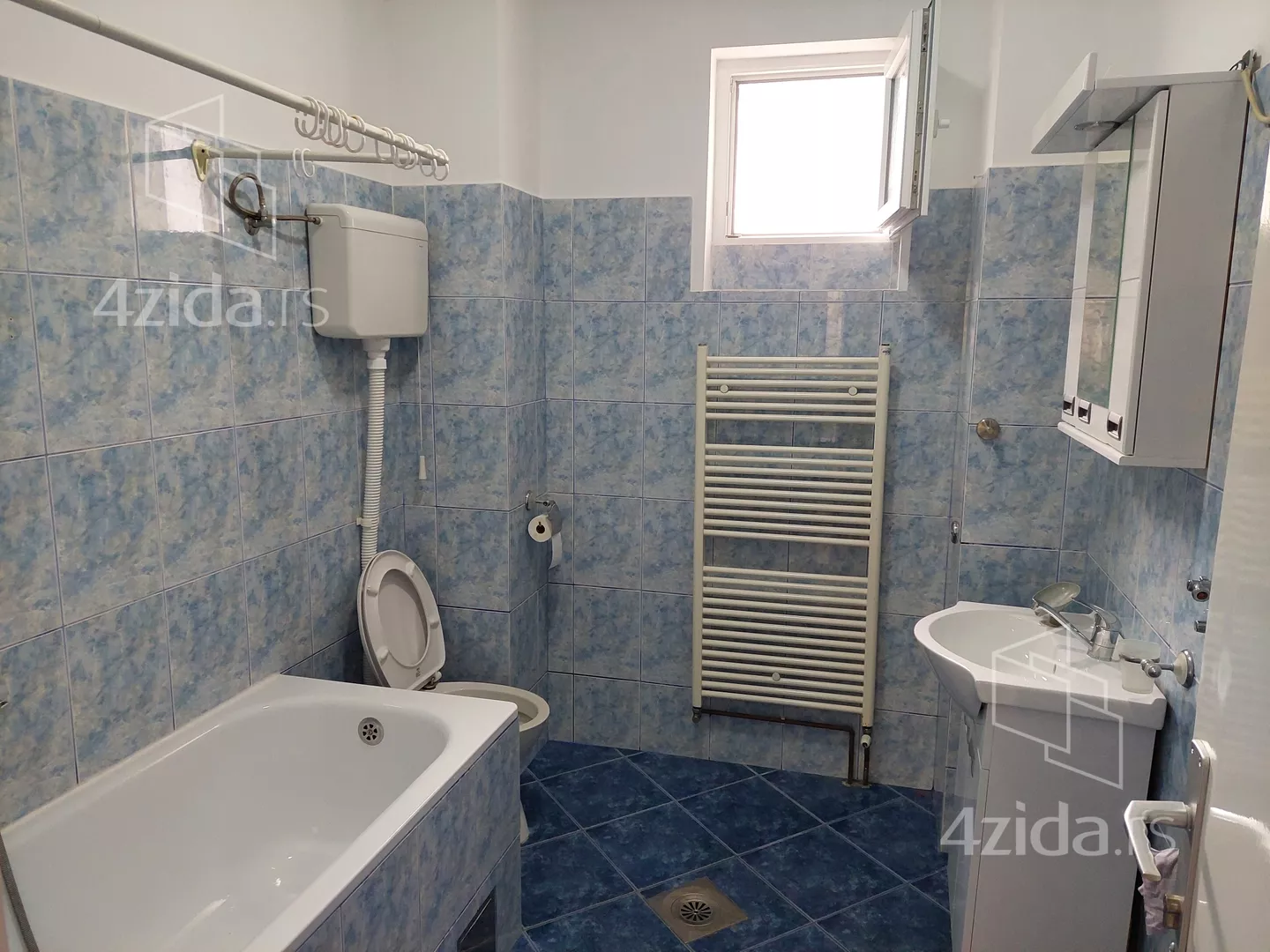 3-etažna kuća | 4zida