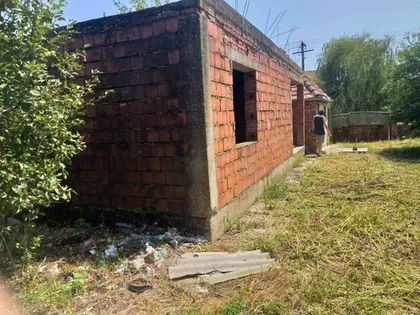 Opština Zrenjanin, Taraš | 4zida.rs