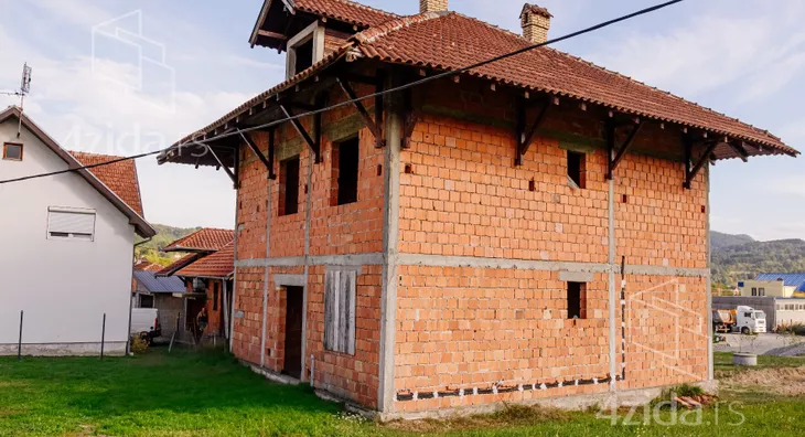 3-etažna kuća | 4zida