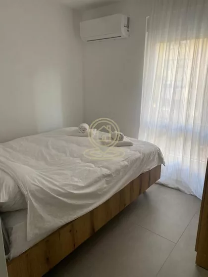 Božidar Adžija | 4zida.rs