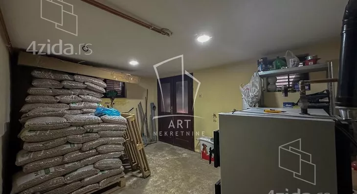 3-etažna kuća | 4zida