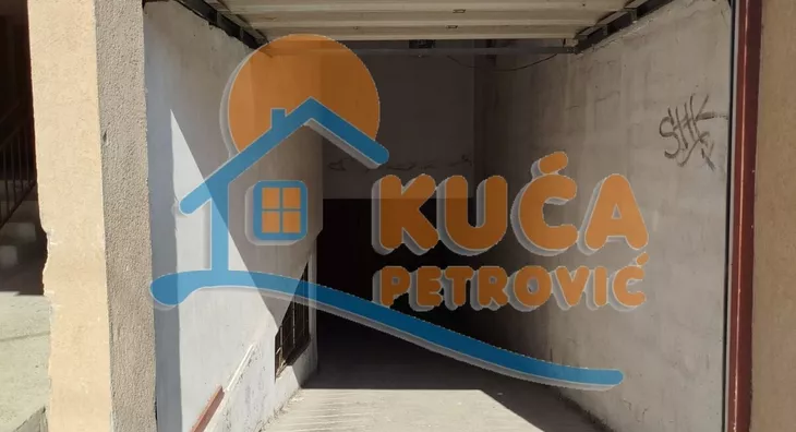 Garaža | 4zida