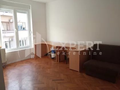 Obrenovićeva | 4zida.rs