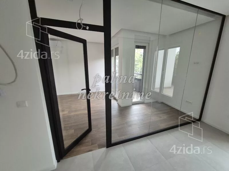Lokal | 4zida