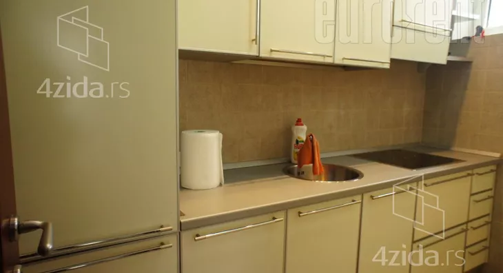 4-etažna kuća | 4zida