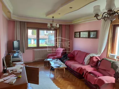 Mali Radanovac | 4zida.rs