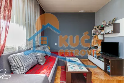 Bulevar 12.februar | 4zida.rs