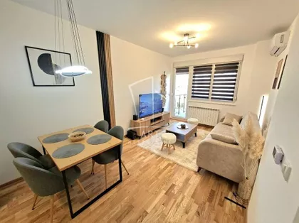 Rudi Čajaveca | 4zida.rs