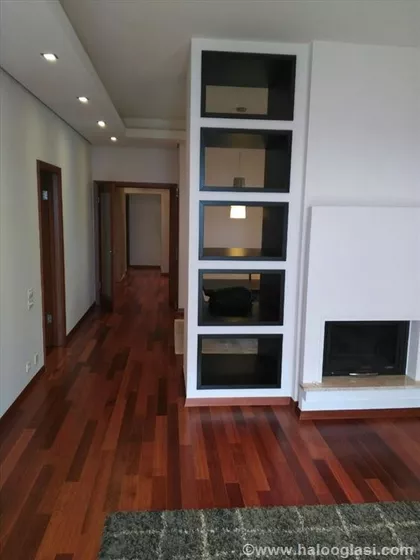 Flore Sends | 4zida.rs