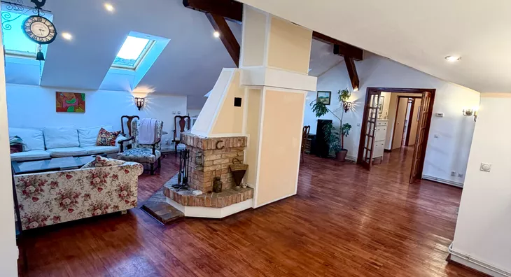 Petoiposoban stan | 4zida