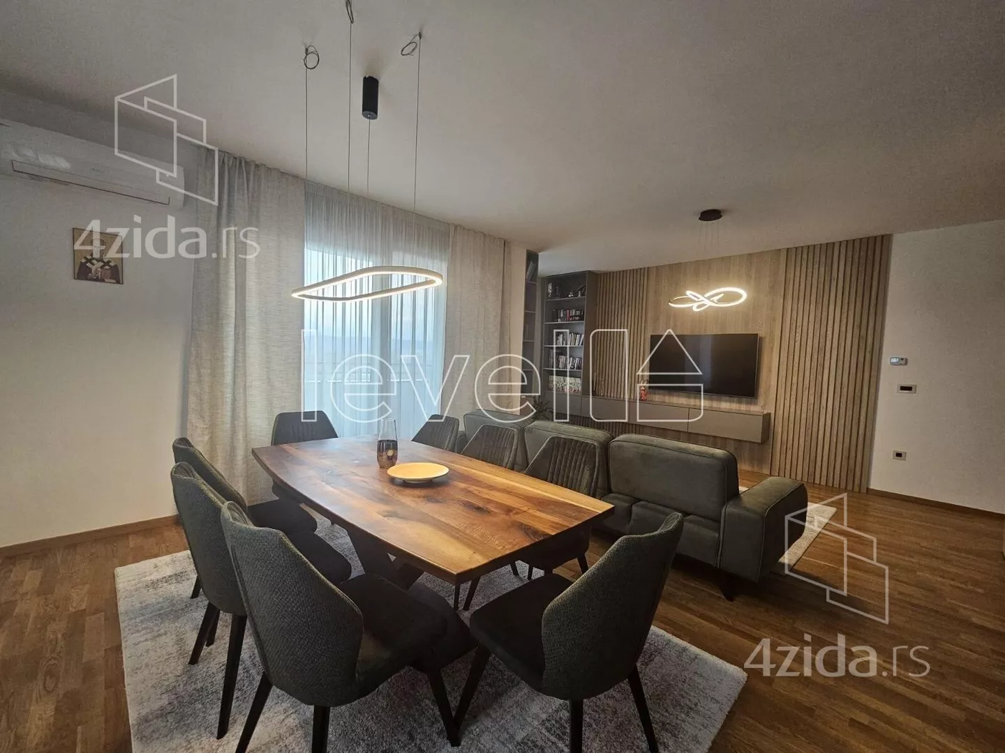 Četvoroiposoban stan | 4zida