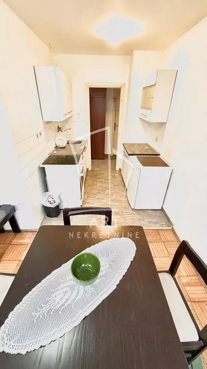 Glasinačka | 4zida.rs