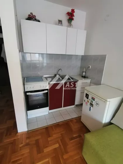 Janka Čmelika | 4zida.rs