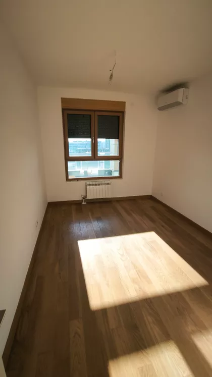 Tadije Sondermajera | 4zida.rs