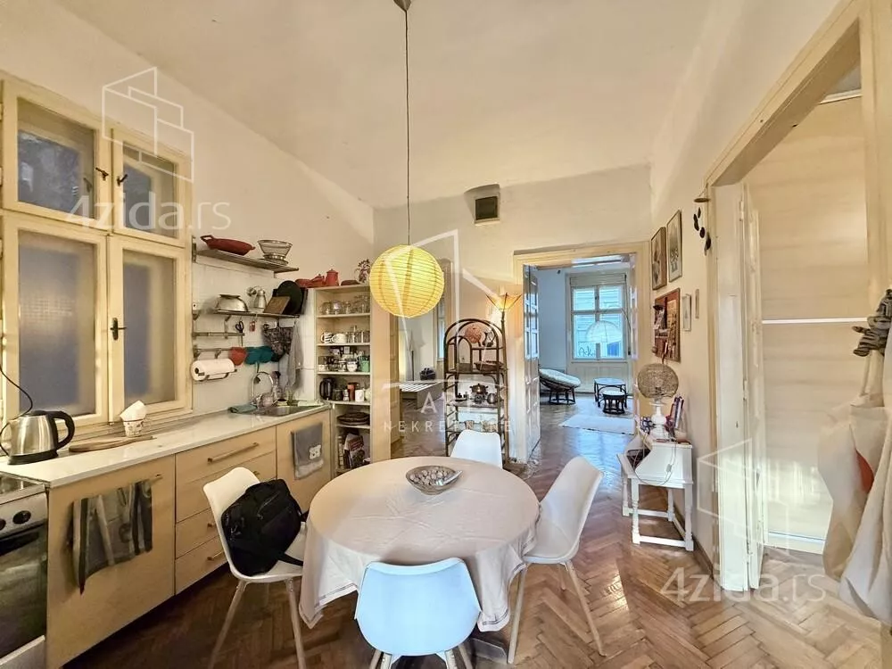 Petosoban stan | 4zida