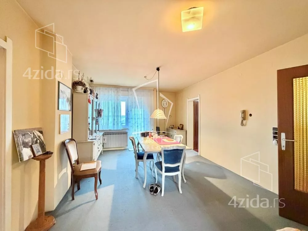 3-etažna kuća | 4zida